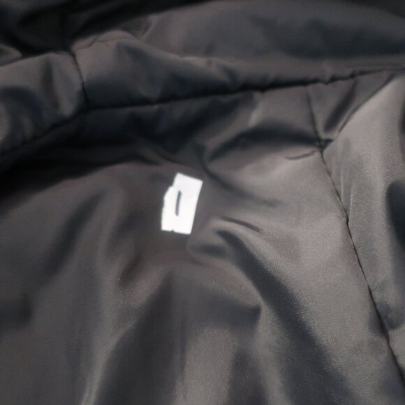 Women's Black Fur Vest - Picture 14 of 16